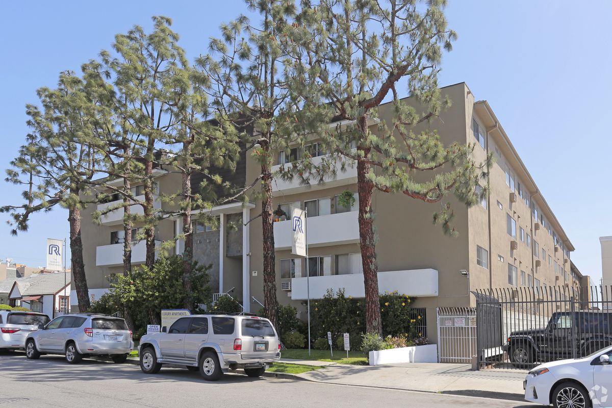 1134 North Sycamore Avenue, Hollywood