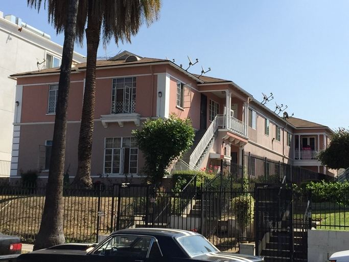 1136 S Westmoreland Ave, Koreatown