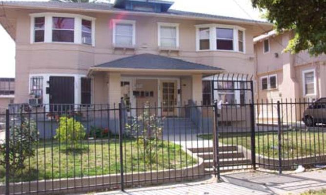 1322-1328 Linwood Ave, Downtown LA