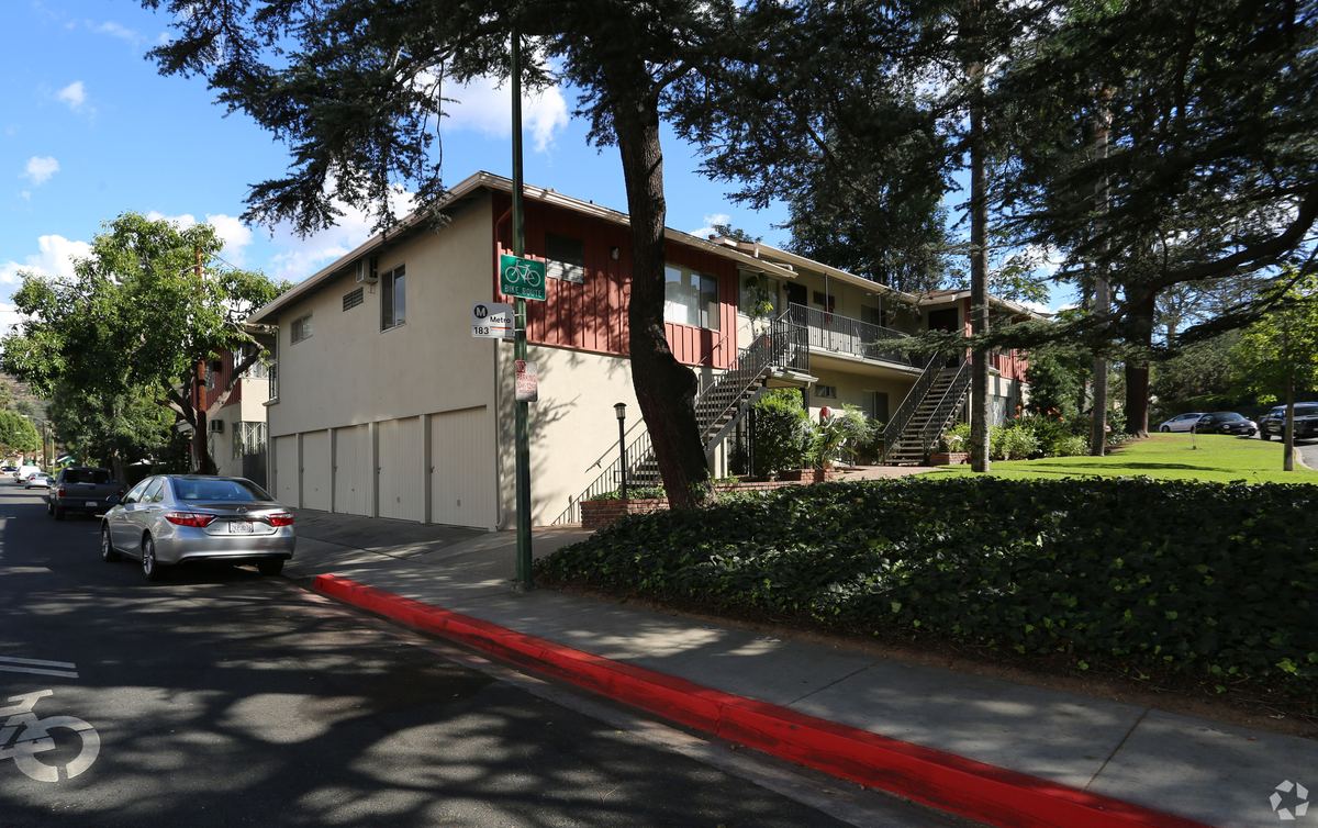 1355 Hilda Ave, Glendale