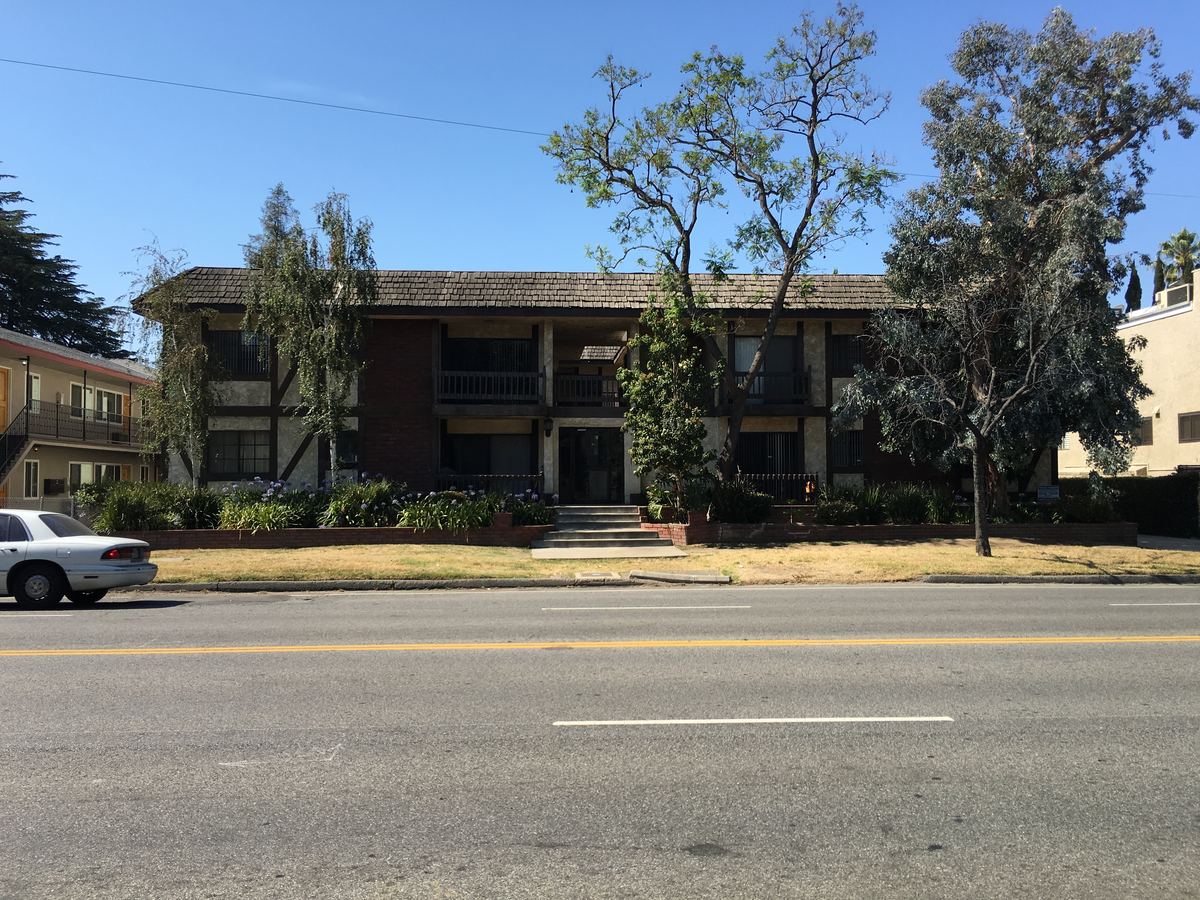 14632 Magnolia Blvd, Sherman Oaks