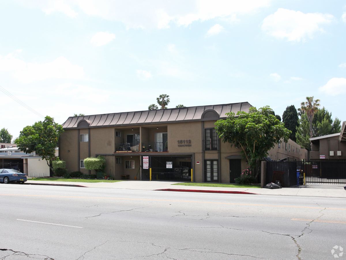 15111 Archwood Street, Van Nuys