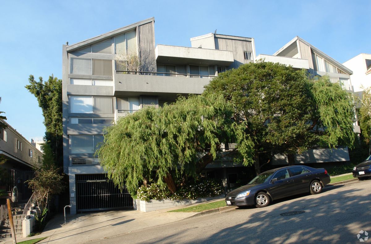 1835 Holmby Avenue, Century City
