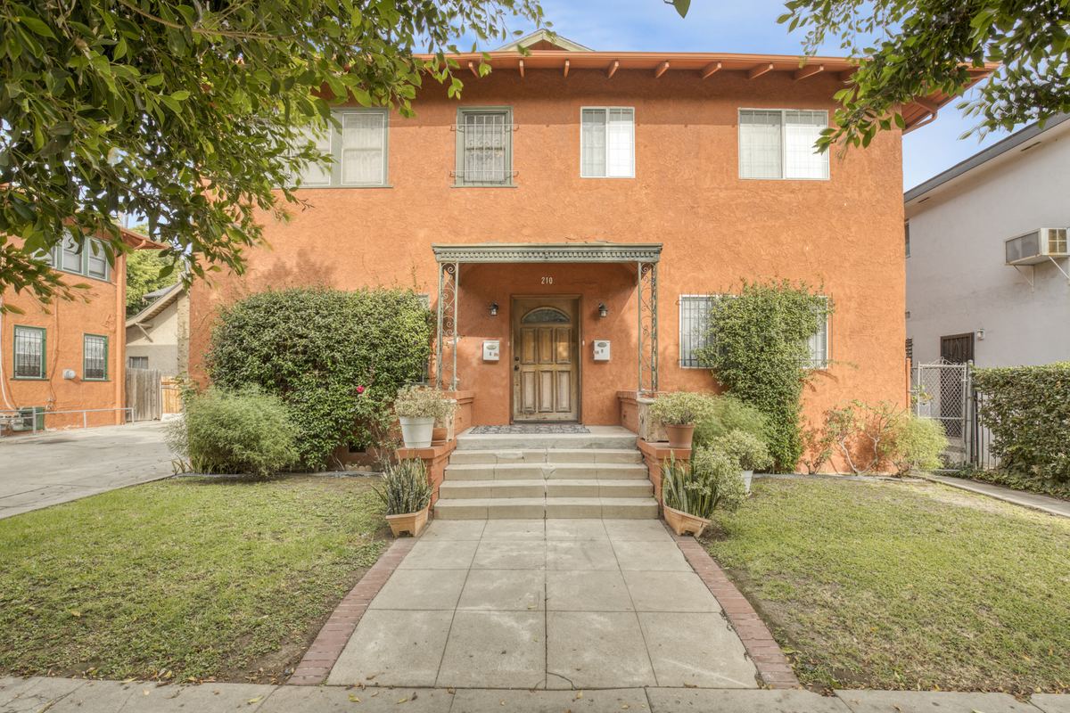 204 S Serrano Ave, Koreatown