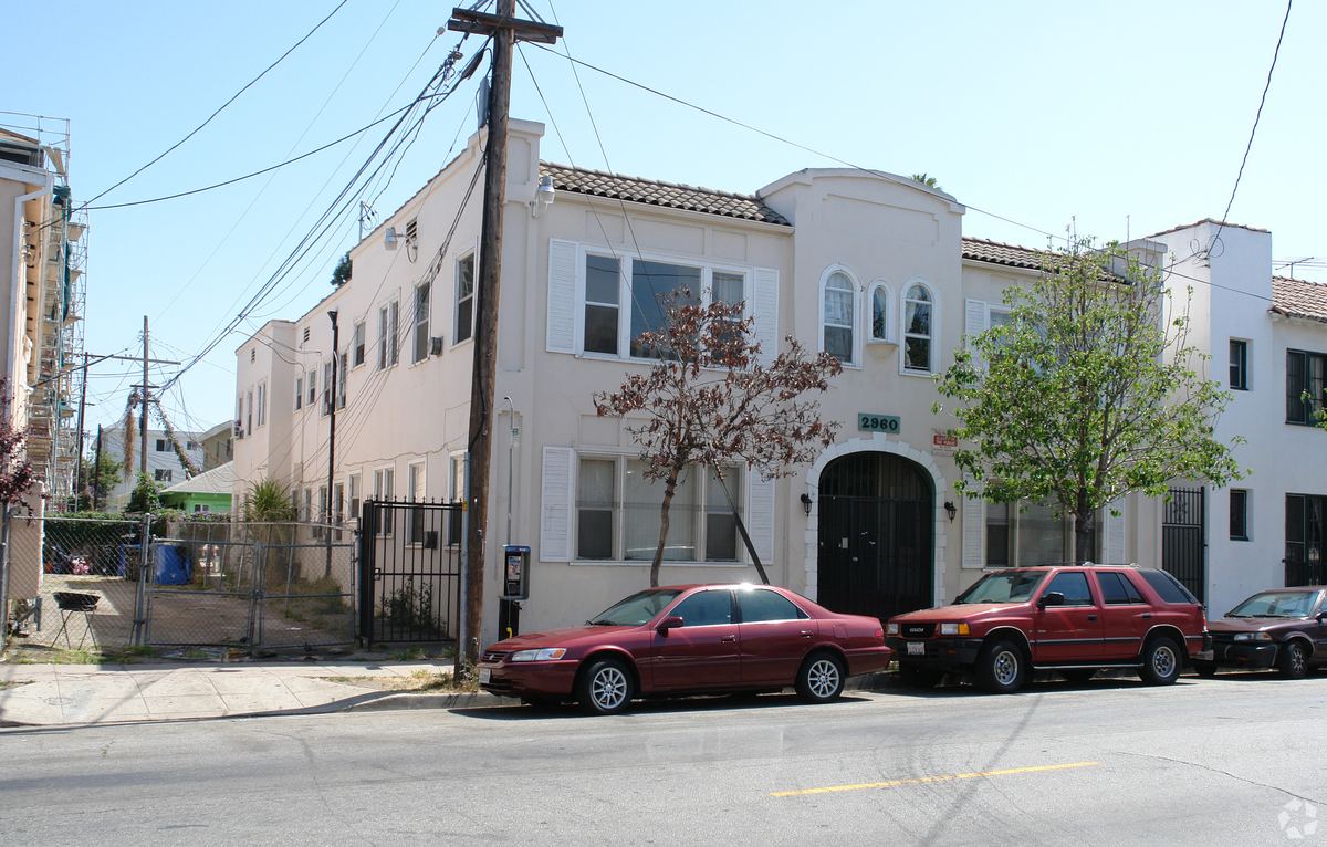 2960 James M Wood Blvd, Koreatown