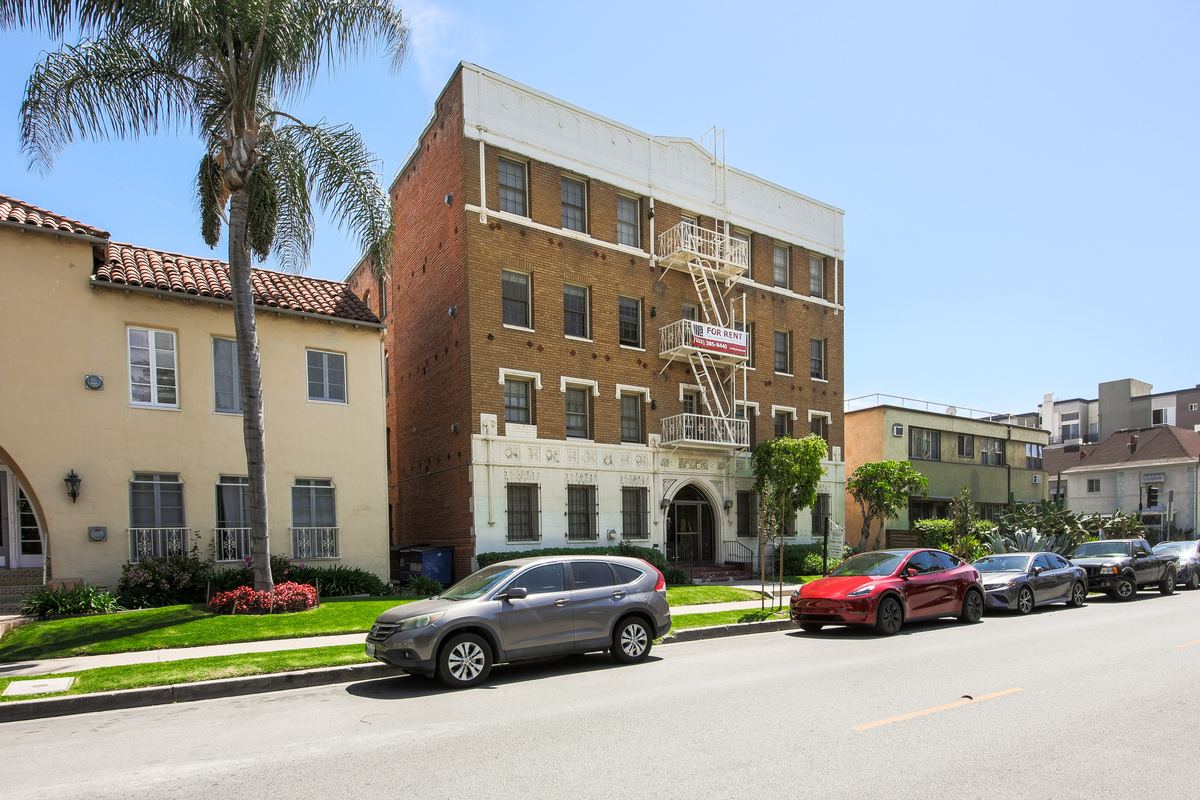 456 S Cochran Ave, Hancock Park