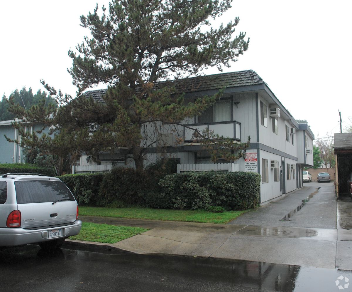 5229 Satsuma Avenue, North Hollywood