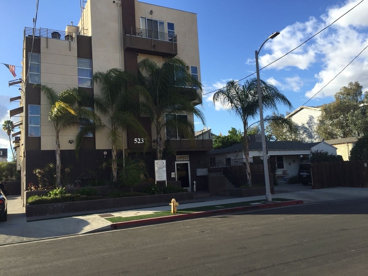 5237 Willowcrest Ave, North Hollywood