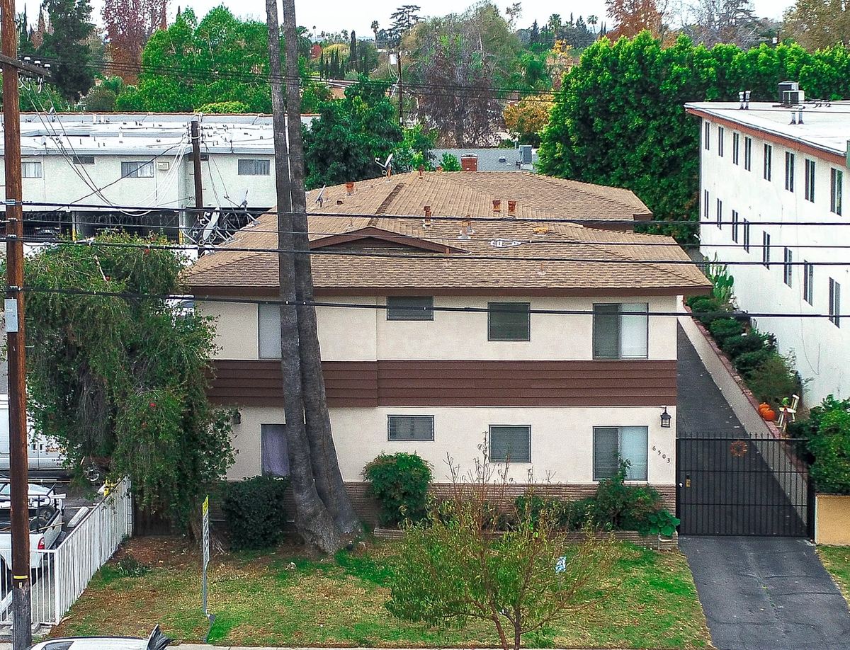 6503 Woodman Ave, Van Nuys