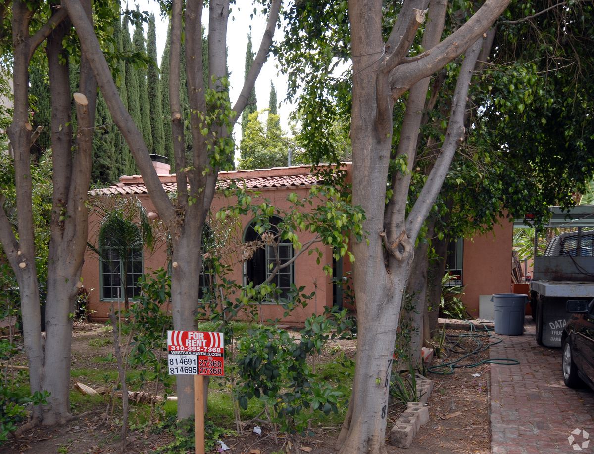 7604 Lexington Ave, West Hollywood
