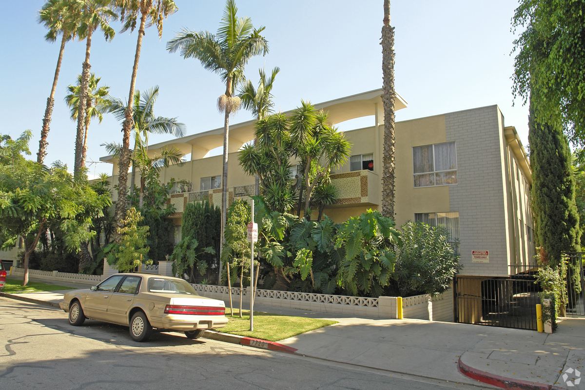 7714-7720 Hampton Ave, West Hollywood