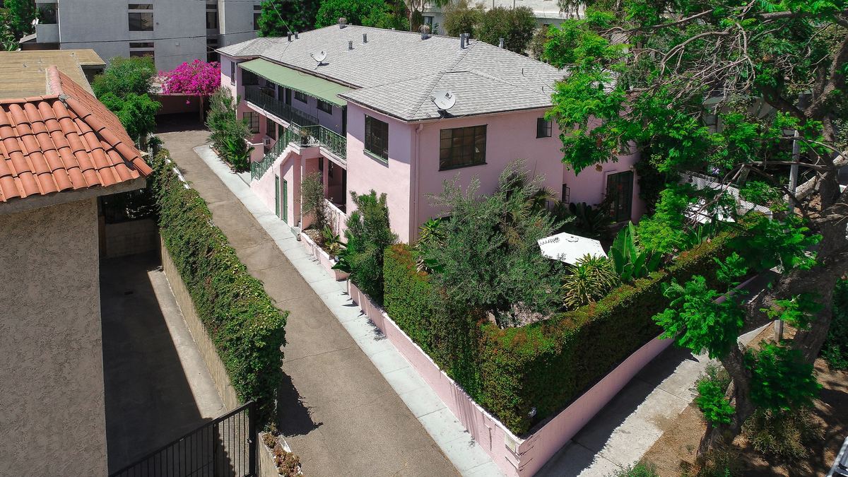 923 Westbourne Dr, West Hollywood